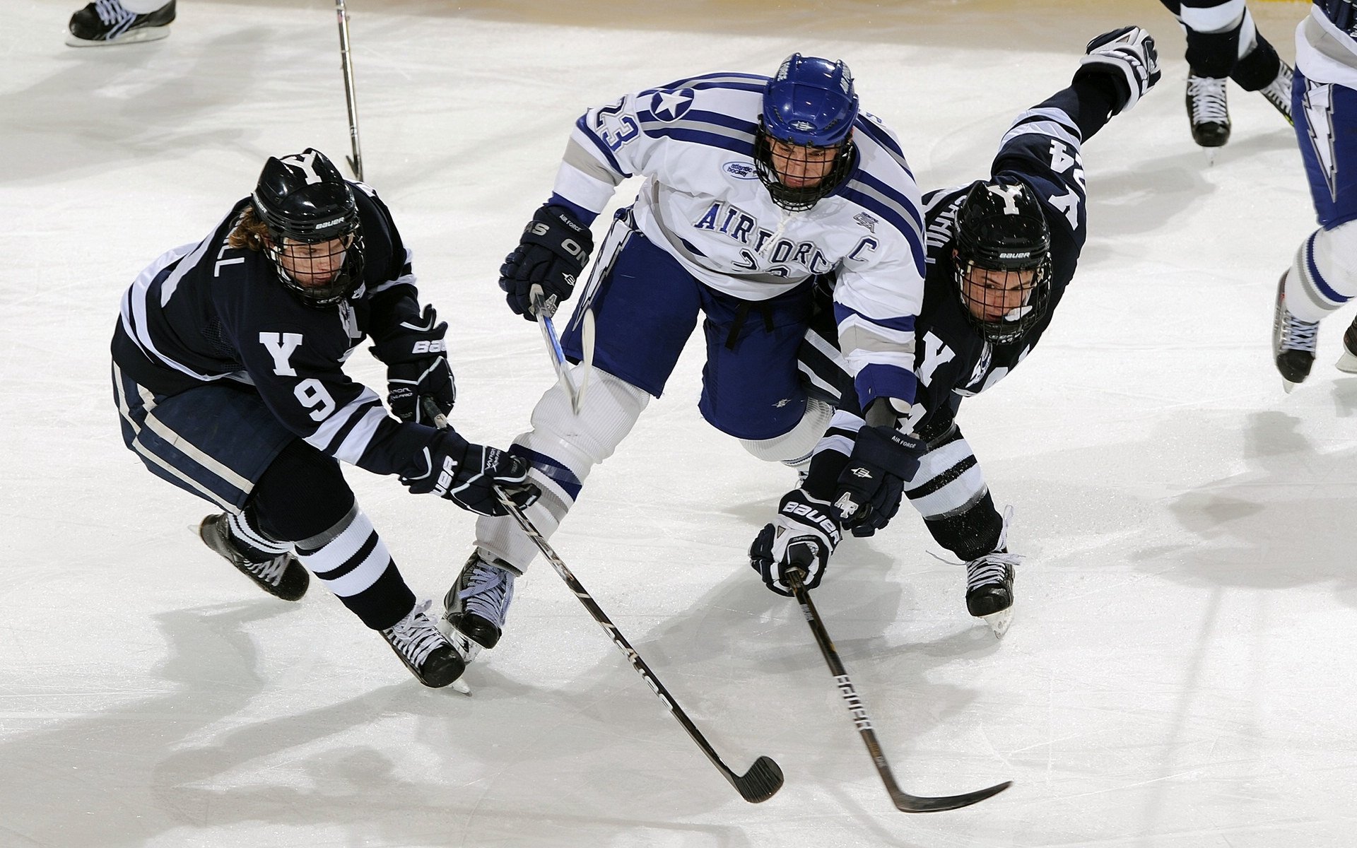 CBA联赛吸引更多年轻球迷参与，跟我说说cba联赛的情况呗